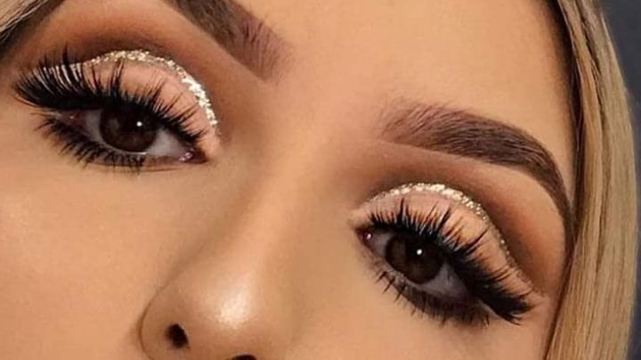 Delineadores con glitter: El maquillaje que te hará brillar durante el verano