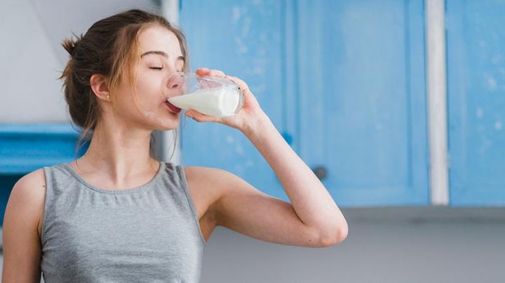 Entérate de cuáles son los efectos de beber un vaso de leche todos los días