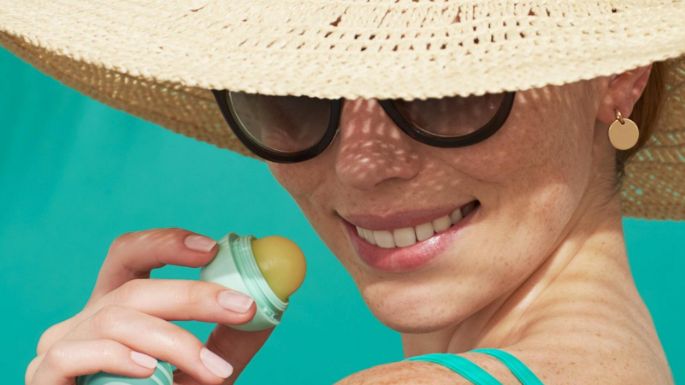 Hazlo tú misma: Prepara un bálsamo que protege tus labios del sol