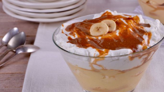 Este mousse helada de plátano sera él postre perfecto para estos días de calor