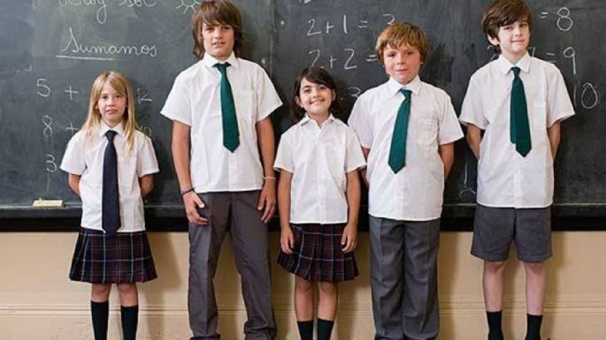 Regreso a clases 2022: Consejos para la hora de comprar los uniformes de tus hijos