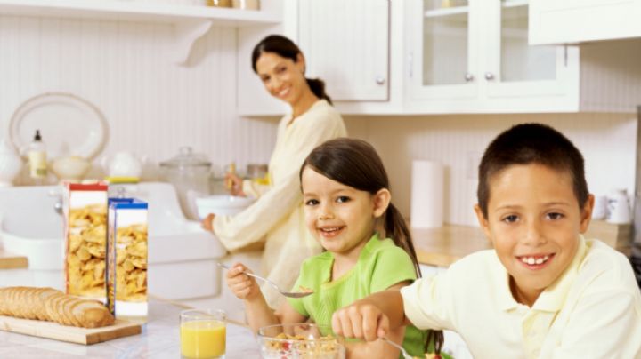 Por qué es importante que tus hijos desayunen en casa antes de ir a la escuela