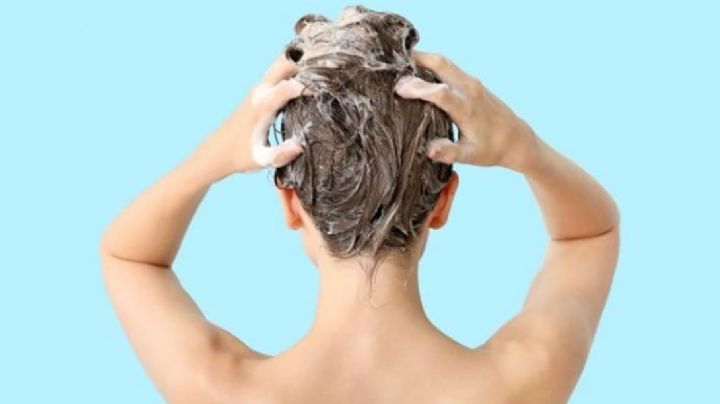 No te pierdas los beneficios de lavar tu cabellera al revés; te decimos cuáles son