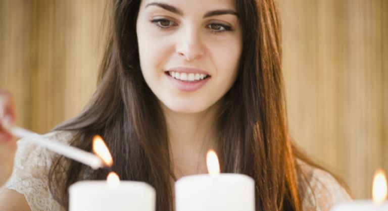 Cómo prender velas para atraer la suerte