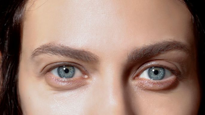 ¿No sabes cómo remediar las ojeras? Esta es la solución definitiva a las ojeras hundidas