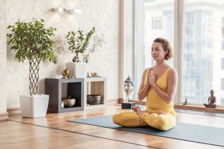 Cómo hacer un espacio de meditación en casa 