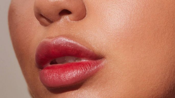 'Lip Blushing': El procedimiento estético que te hará lucir labios perfectos siempre