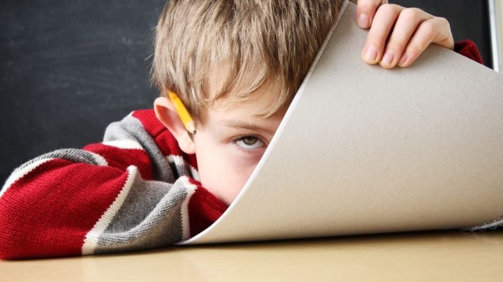 Los niños también sufren complejos; entérate de cómo se forman en ellos