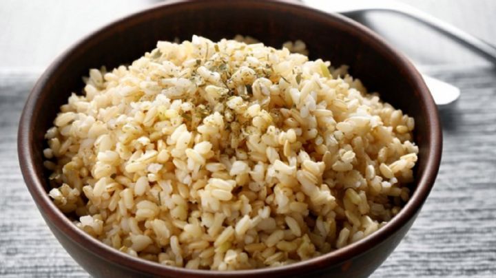 Por esta razón comer arroz integral es uno de los hábitos más importantes que debes tener