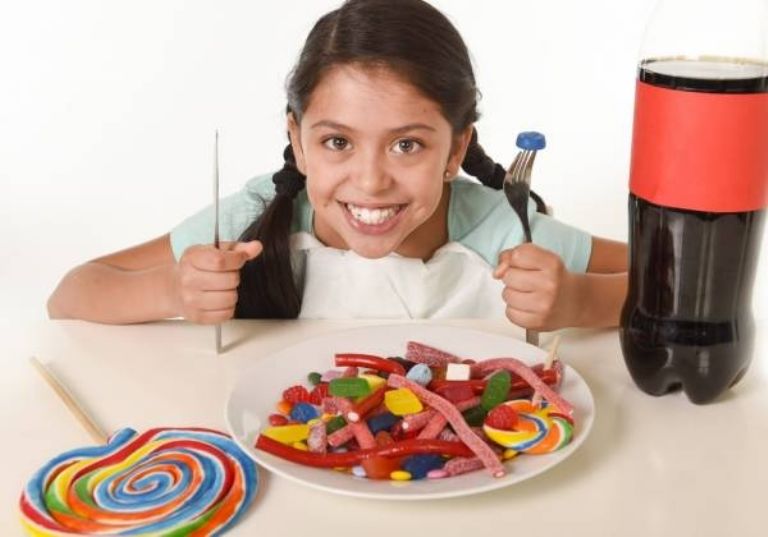 Diferencias entre un niño que come sano y otro que no