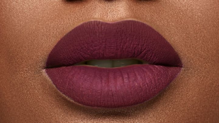 Labiales oscuros que le pondrán la sensualidad a tu maquillaje durante tus looks del 2023