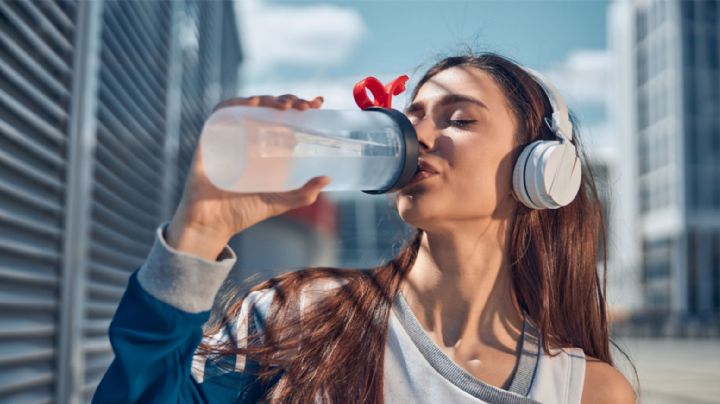 3 sencillos consejos para hidratarte incluso cuando no te gusta tomar agua