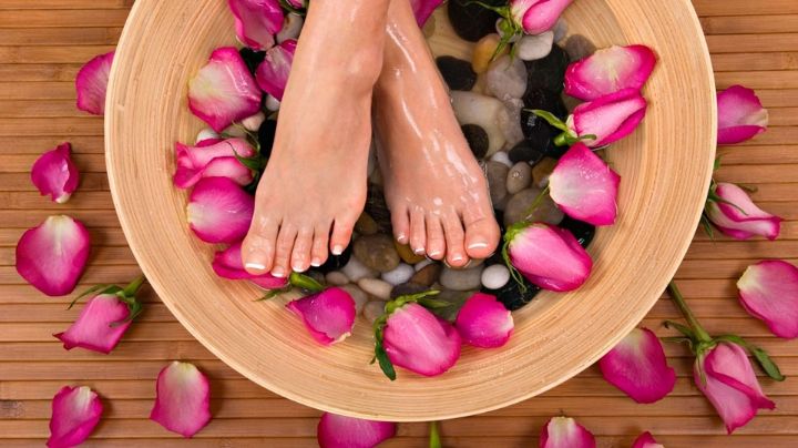 Baño de pies: 3 beneficios que harán que quieras hacer este ritual relajante