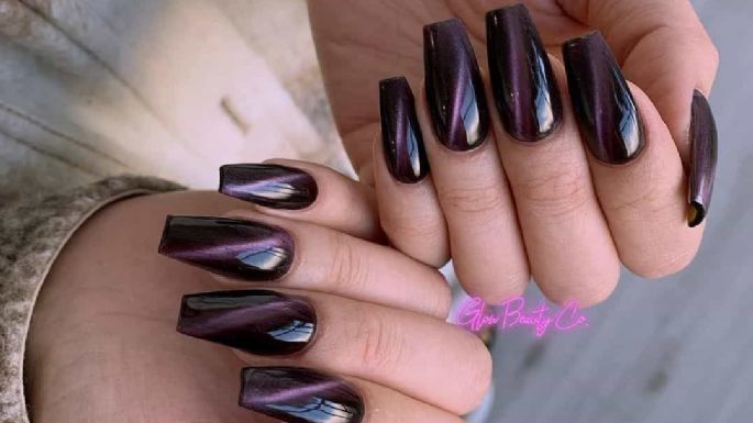 'Cat eye nails': Estas uñas son ideales para las chicas amantes de los gatos y la manicura original