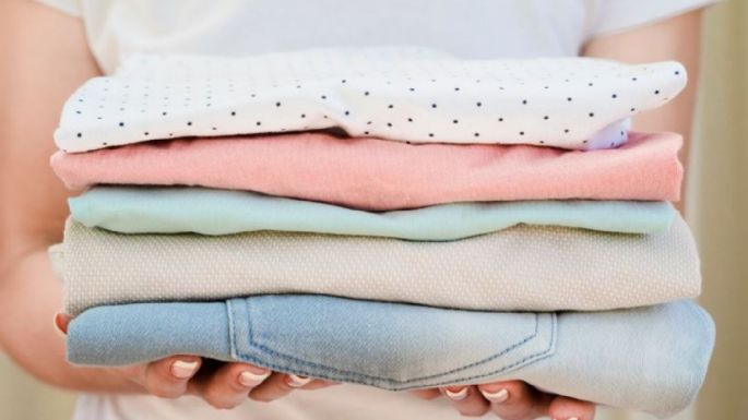 ¿Por qué la ropa huele a humedad? Causas y remedios para solucionarlo