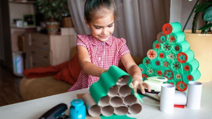 Adornos navideños baratos: Hazlos tú misma con el cartón que tienes en casa