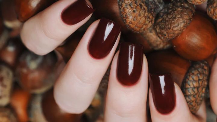 'Charol nails': Prueba la nueva tendencia en manicura que hace que tus manos brillen