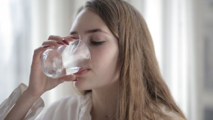 ¿Cuánta agua tomas al día? Conoce la potomanía, el trastorno alimenticio menos conocido