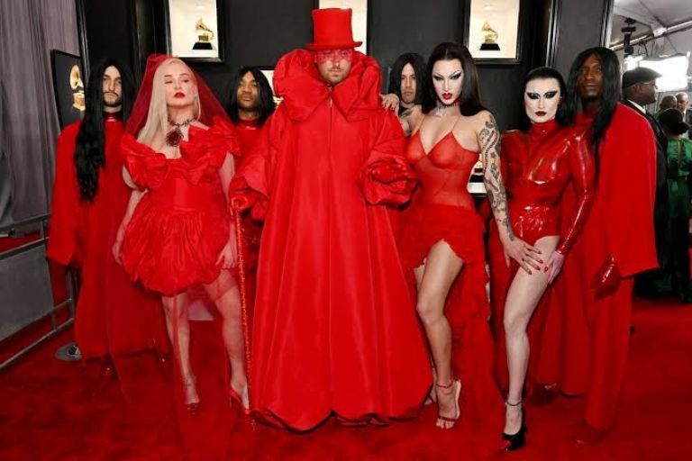 Tendencias de moda en los Grammy 2023