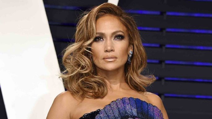 'Rich girl nails': Conoce la manicura preferida de JLo que te hará lucir sofisticada