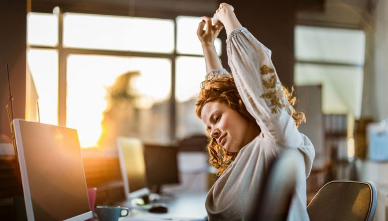 Cómo evitar el sedentarismo mientras trabajas 