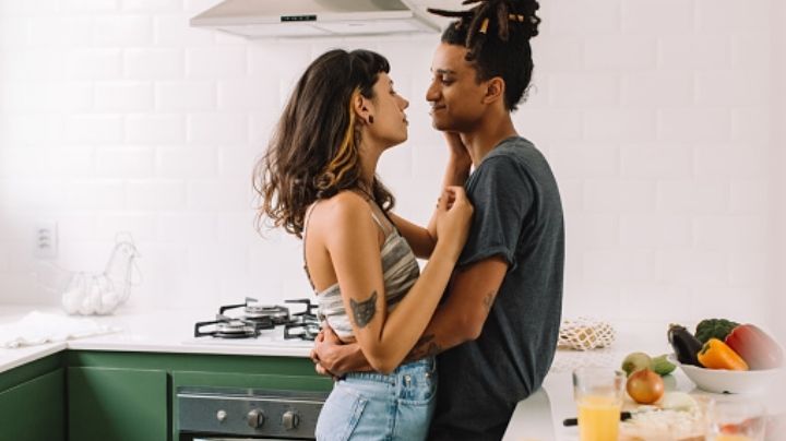 Este ritual de pareja disminuiría las discusiones y ayudaría a que la relación dure