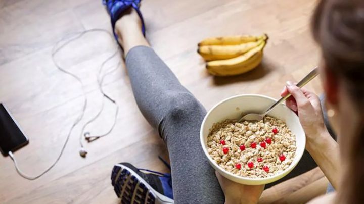 ¿Es recomendable desayunar antes o después de practicar una actividad deportiva?
