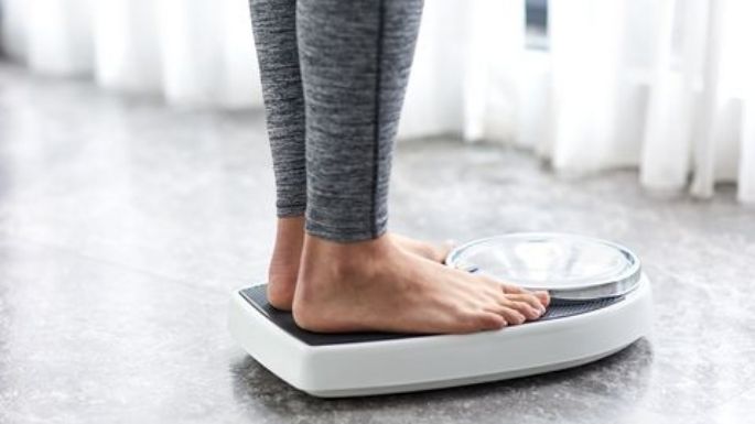 Menopausia: Te explicamos por qué en suele haber un incremento de peso y cómo controlarlo