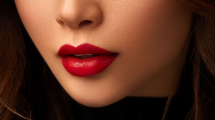 Expertos revelan el color de labial perfecto para quitarte años de encima y rejuvenecer al instante