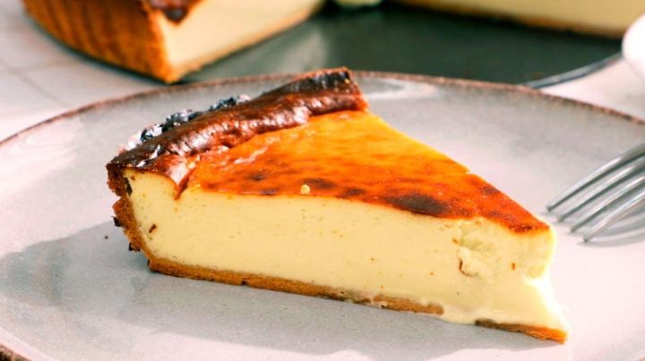 Esta tarta de queso de tan solo 4 ingredientes ha sido la locura en TikTok; sigue este paso a paso