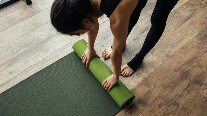 Consejos de la abuela para limpiar alfombras y tapete de yoga; quedarán fuera los malos olores