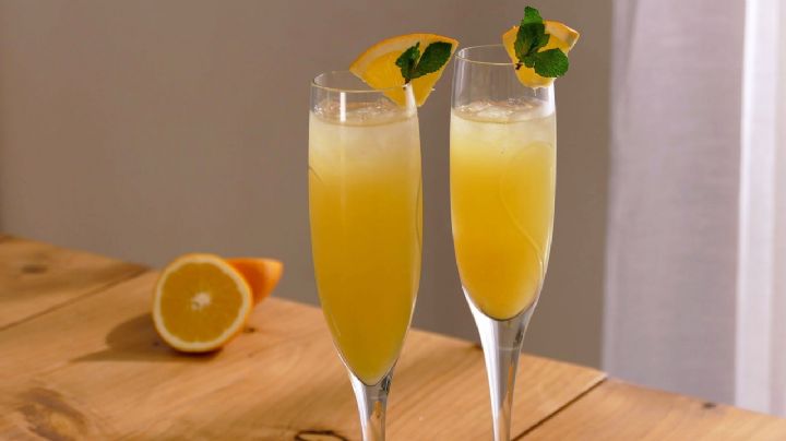 Refréscate con esta receta espumosa de mimosa clásica; sólo necesitas 5 minutos y 2 ingredientes