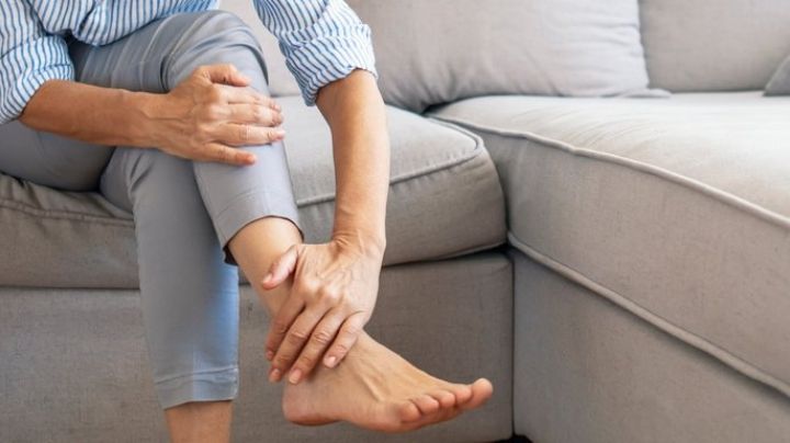 Pies y piernas hinchadas en verano: ¿Qué medidas naturales puedes adoptar para proporcionar alivio?