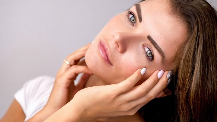 Dile adiós al acné y al envejecimiento prematuro con estos tips para cuidar la piel tras los 30 años