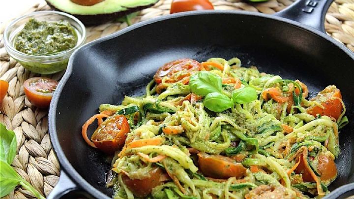 Espaguetis crudos de calabacín: Receta rápida y fresca para la mesa en este caluroso verano