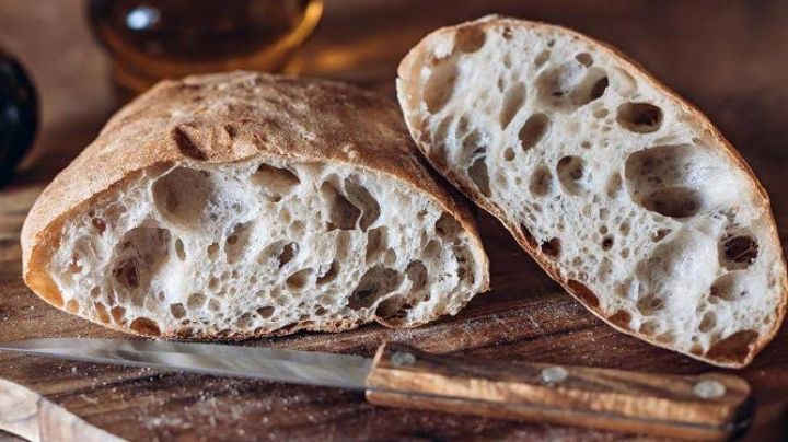 ¿Cómo ablandar el pan duro? Evita tirarlo a la basura y suavízalo con estos trucos culinarios