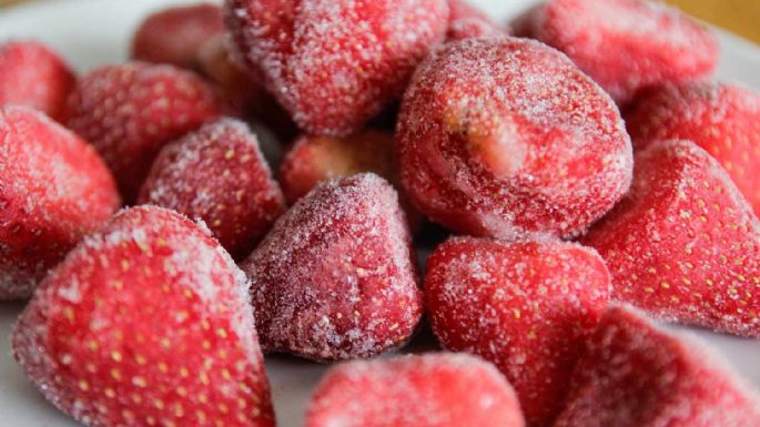 Nunca dejes las fresas en el congelador; esto es lo que le puede pasar a las frutas