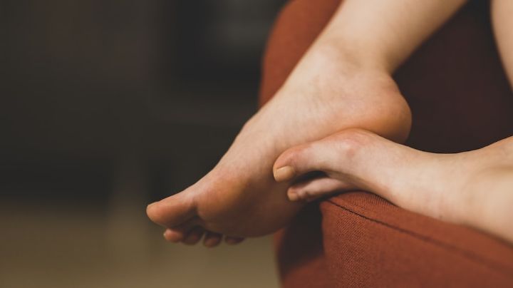 ¿Cómo eliminar los callos en los pies de forma natural? Consejos para desaparecerlos sin dolor