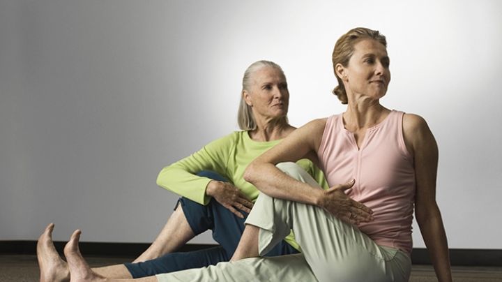 Ejercicios que debes hacer durante la menopausia; hacerlos te favorecería en este periodo
